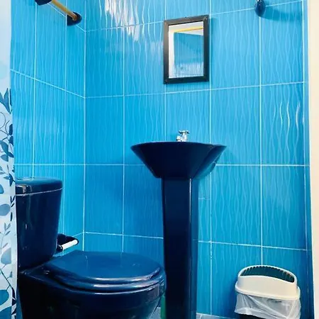 For 8, Near To The Beaches And Downtown Apartment *